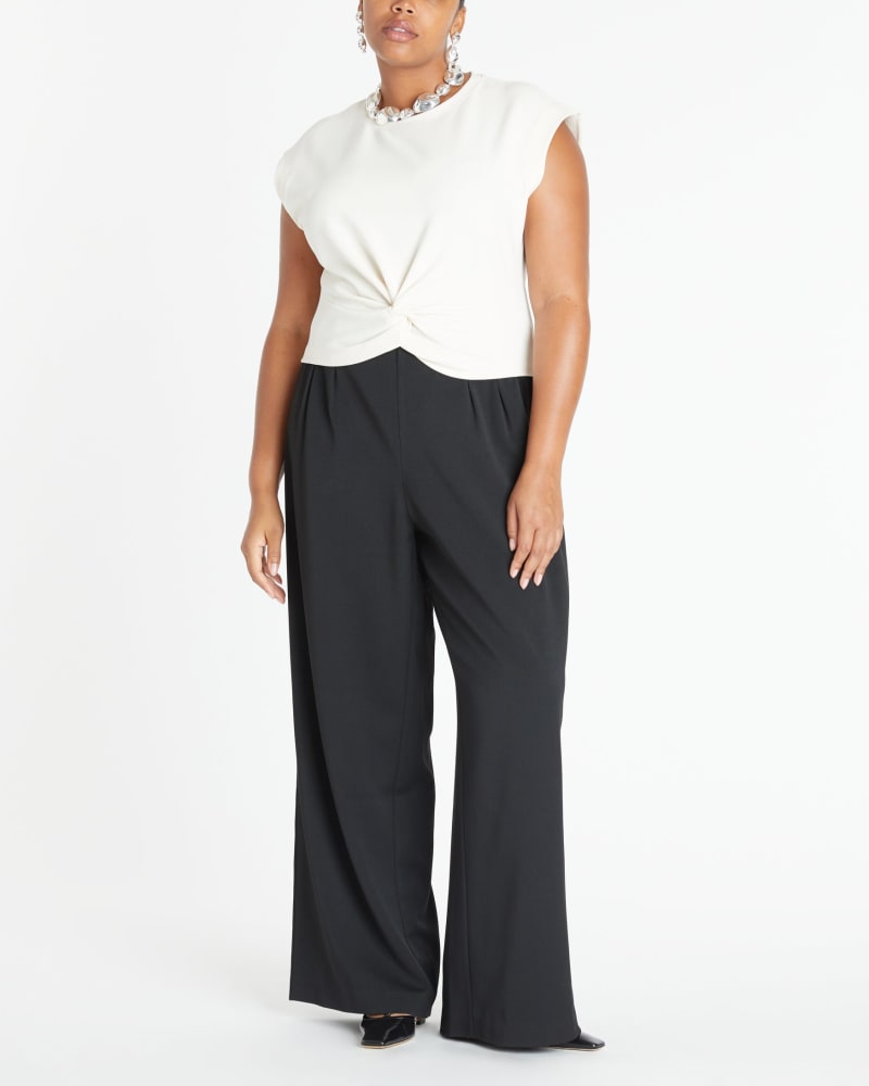 Front of a model wearing a size 1X Rosalie Top in Cream by Tanya Taylor. | dia_product_style_image_id:312300